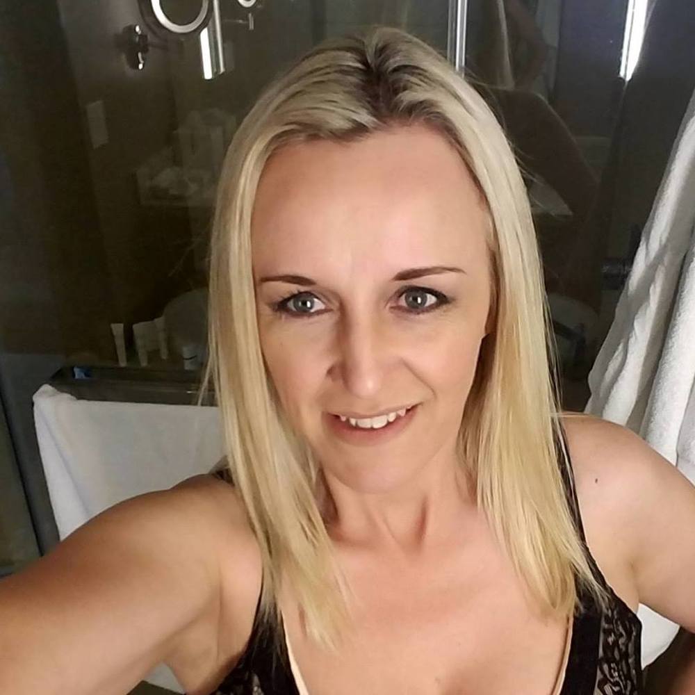 Meet your Posher, Angi